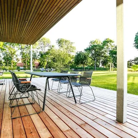 Holiday home Nordic Bliss Cozy With Jacuzzi & Sauna In